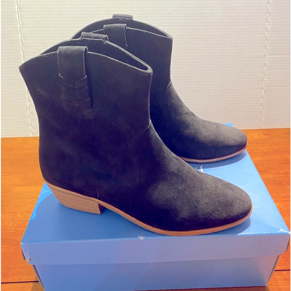 Jack Rogers Stella Pull On Black Booties Size 7